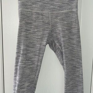 Lululemon Wunder Size 4 Grey